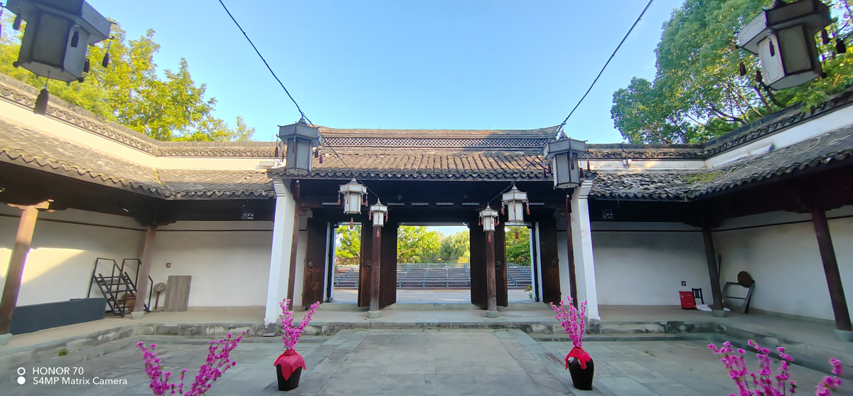 荣耀70评测：颜值才华兼备，旗舰IMX800要你好看，五星好“屏”