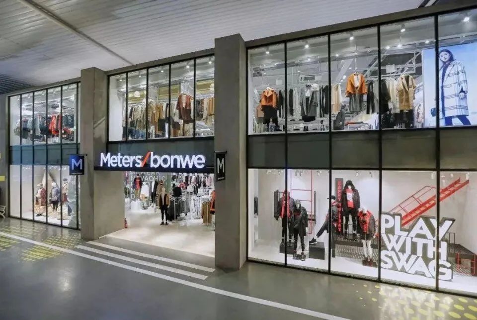 小时候穿的鞋服品牌,现在过得怎样了