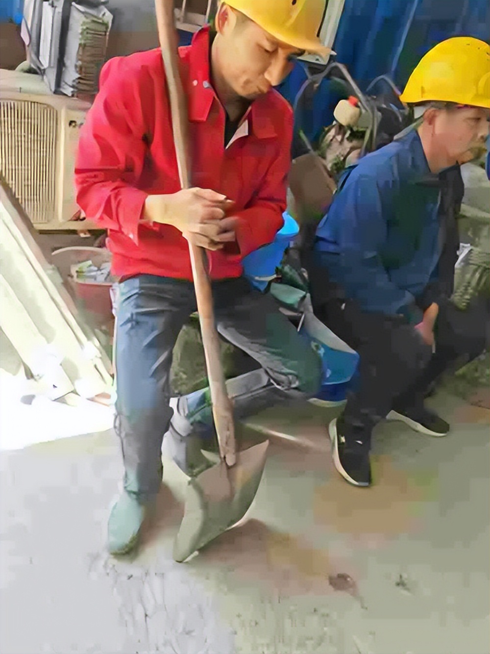 浙江6旬老汉骗多少人,六旬老汉骗数名女性深陷其中作案