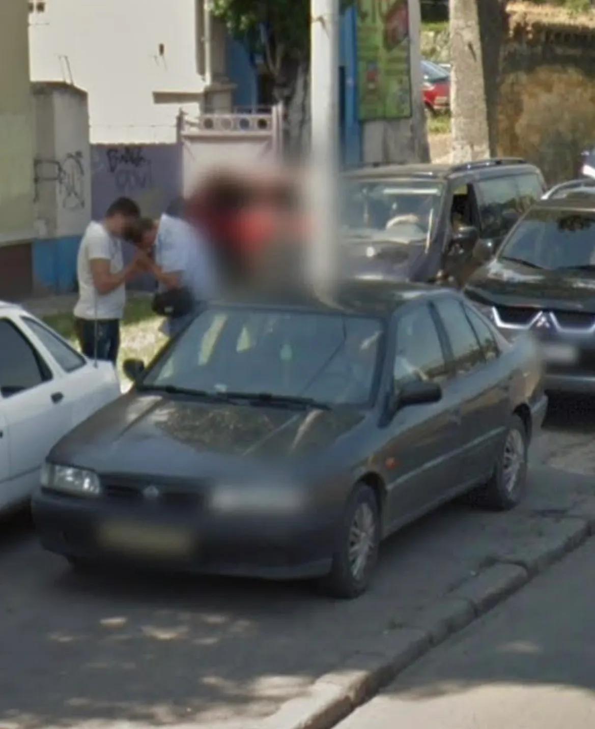 乌克兰敖德萨街头老车、日系车多，但俄罗斯车很少