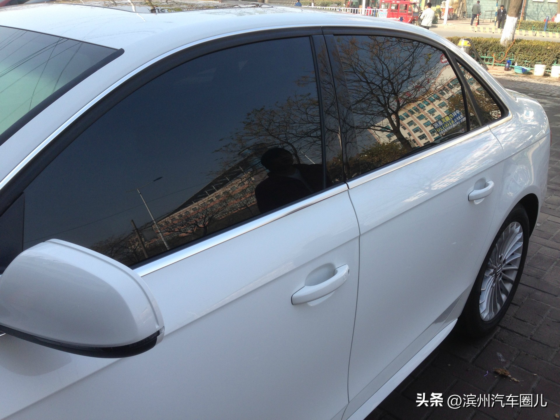 带您了解汽车贴膜那些事儿,关于汽车贴膜人们最关心的问题