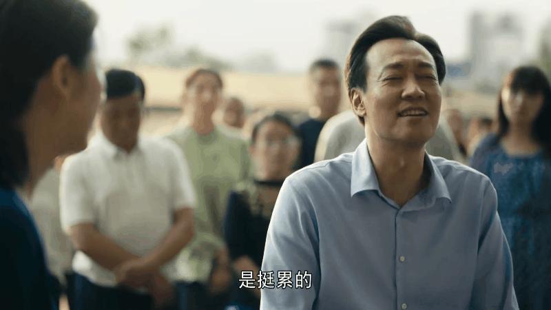 赵丽颖雷佳音白玉兰霸气片段,赵丽颖插兜名场面