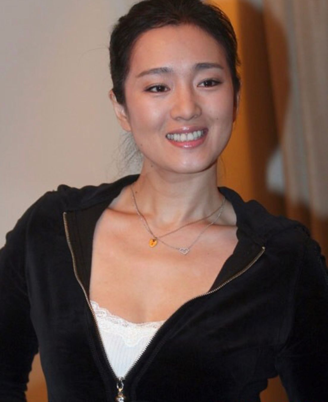 董洁和巩俐谁更漂亮,巩俐章子怡董洁周冬雨