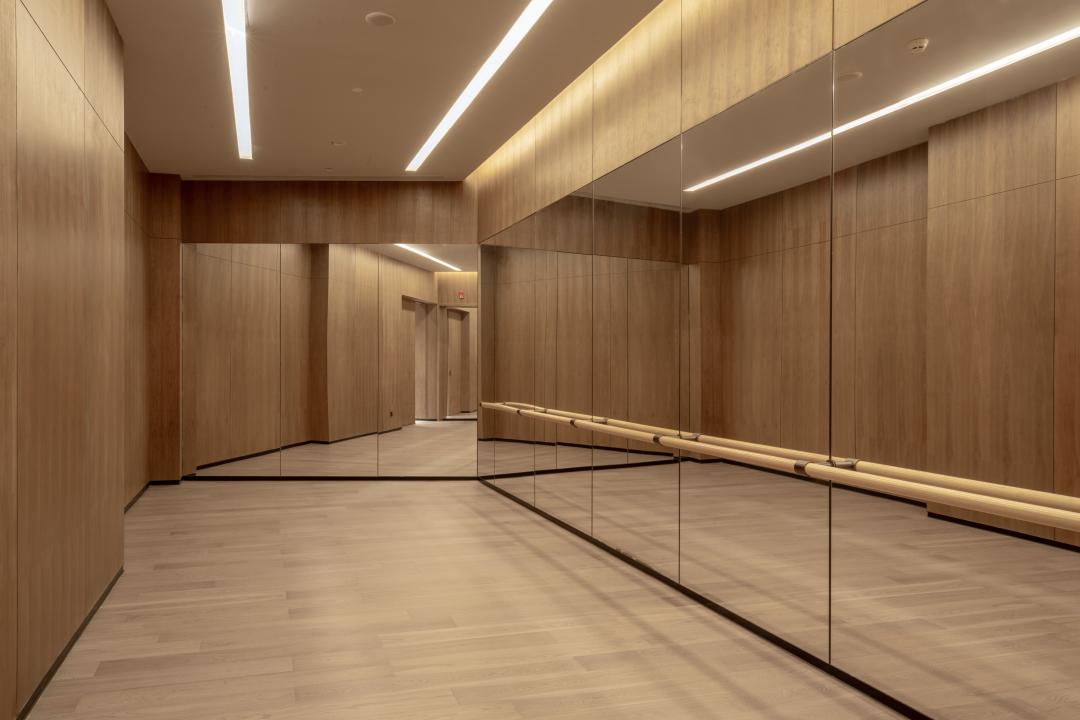 雁柏山庄的夜景,雁柏山庄远景