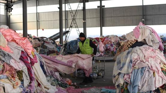 中国旧衣在非洲遭疯抢！日产600万件，旧衣回收或带动千万产业？