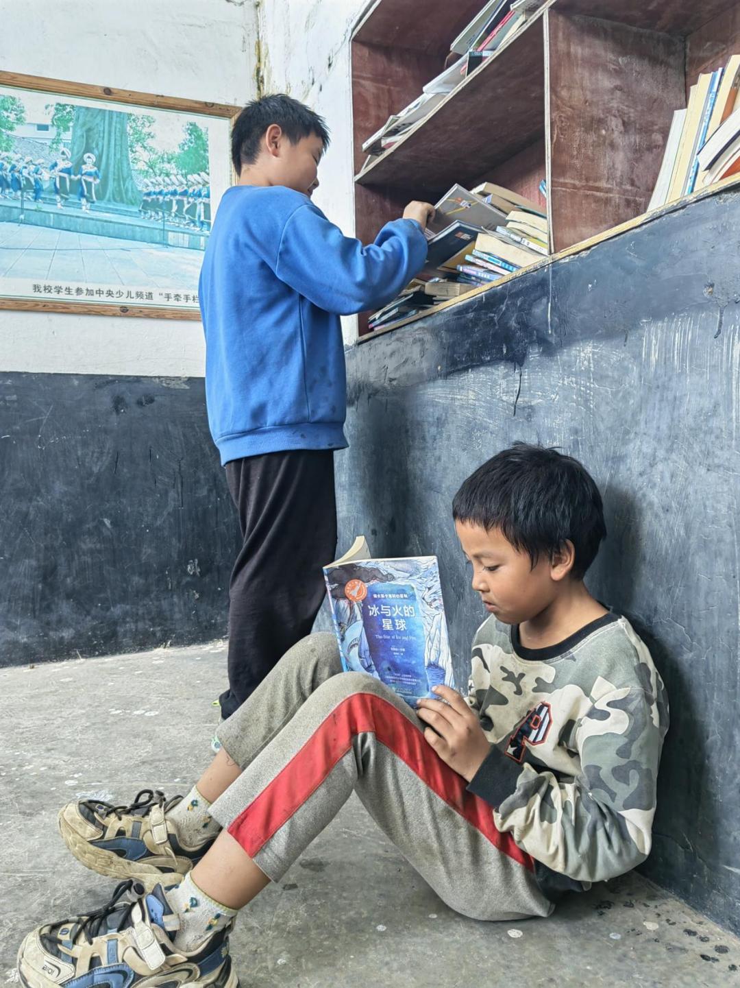 大山里的支教故事幼儿舞蹈,大山里的支教故事