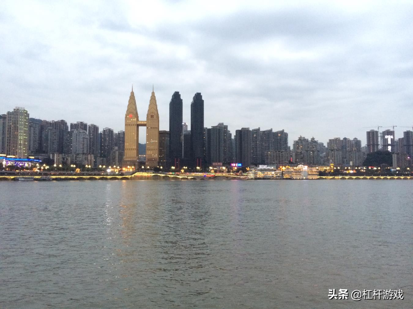 西部金融中心为啥要建交易所,西部金融中心在重庆哪里