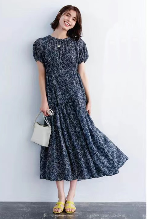 连衣裙穿搭教程显瘦,女生显瘦连衣裙穿搭技巧