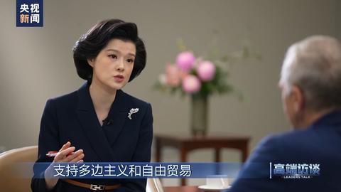 比利时前总统莱特姆,专访日本前首相