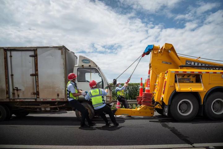 杭州24小时高速救援拖车,杭州机场高速拖车救援平台