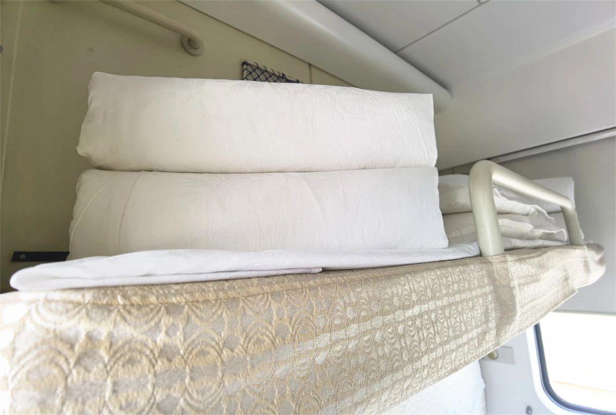 火车卧铺上的床单如何清洗,火车卧铺床单多久洗一次