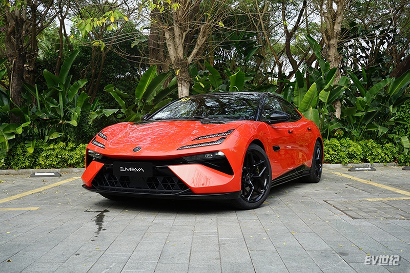 沉浸体验路特斯eletre,试驾路特斯入门版