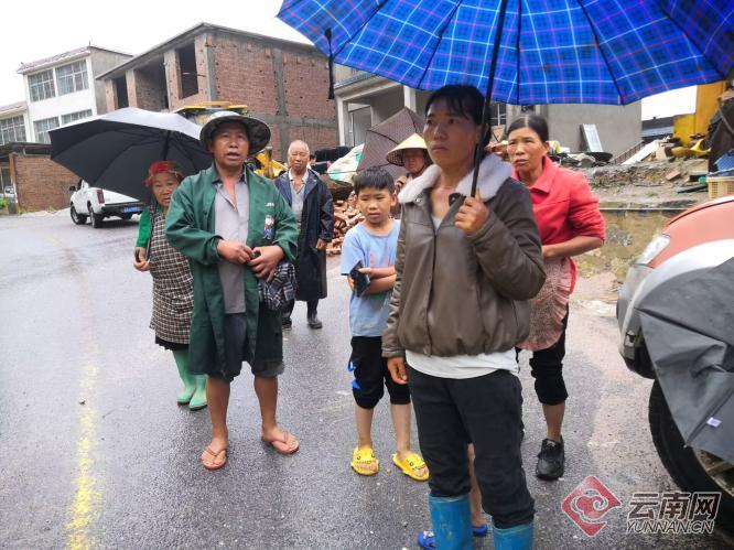 云南屏边村里响起大喇叭,农村村委会大喇叭广播