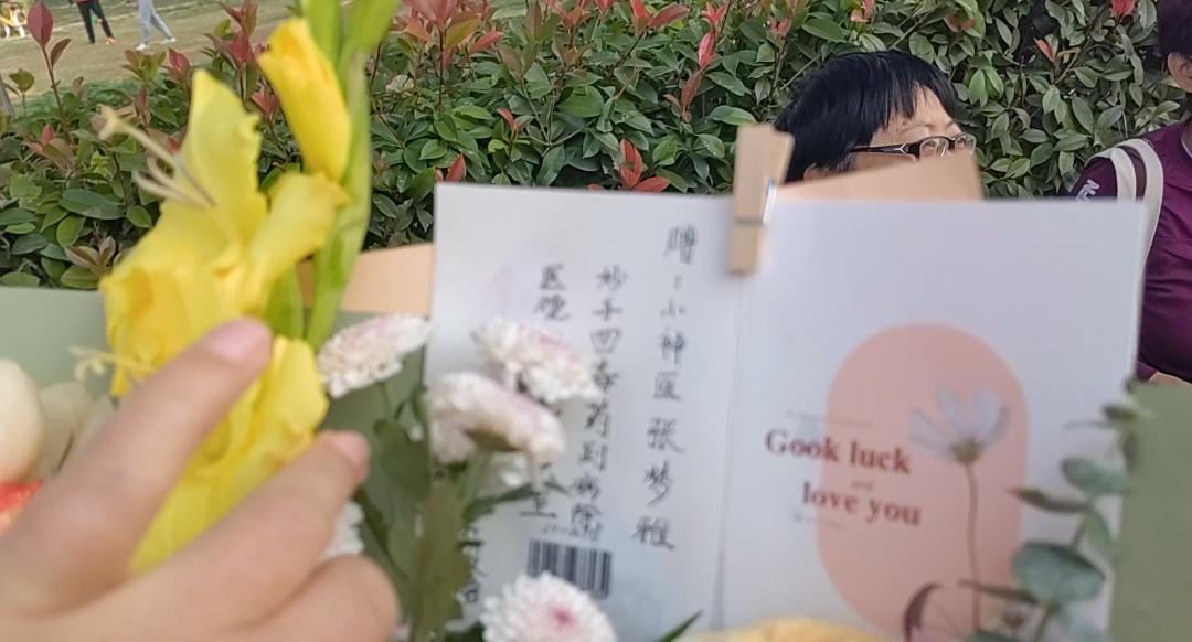 中医服务基层义诊送健康,进行免费中医义诊服务帮助民众