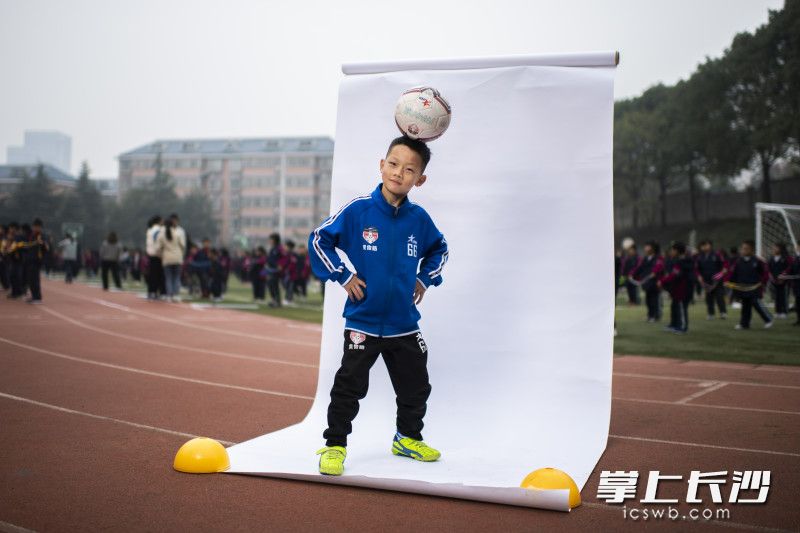 世界足球日展板,世界足球日图片