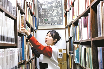 开考古书店她要做好“一块小蛋糕”