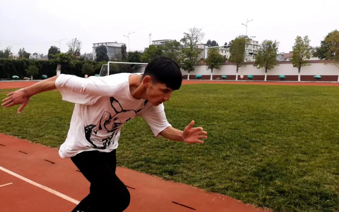 400米21岁一分10秒快不快,400米1分29秒正常吗