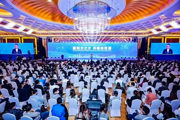 「开局十四五」海南:中国最大特区“买全球”“卖全球”聚四方之才筑国际自贸港高地