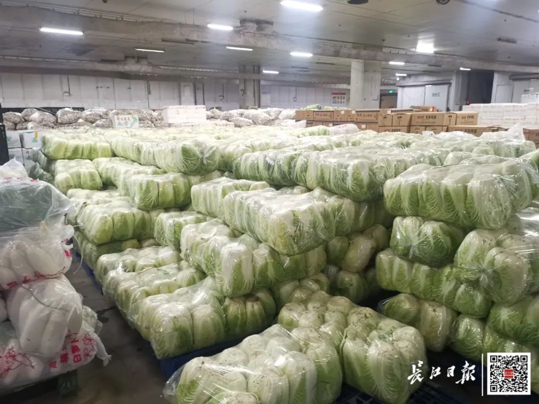 早安武汉｜一觉醒来，武汉真下雪了！他们从昨晚一直守到现在……