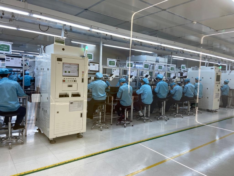 新春走基层企业生产忙,新春走基层节后上班第一天