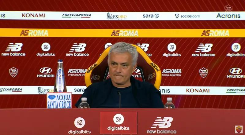 穆帅不满克洛普,穆帅继续执教球员