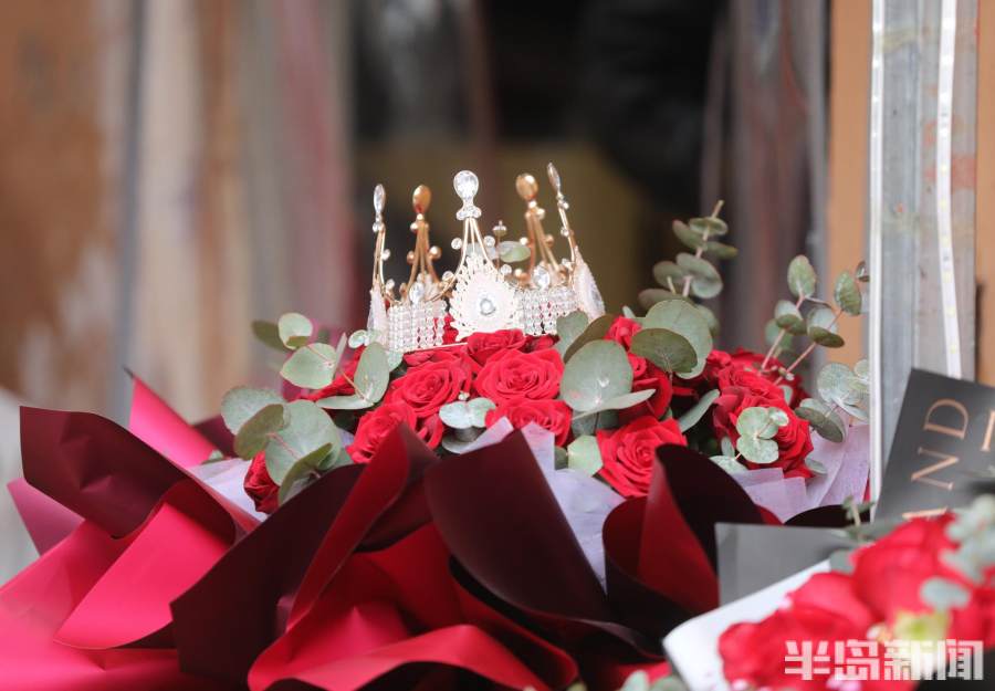 疯狂的玫瑰全集,999朵玫瑰花束多少钱