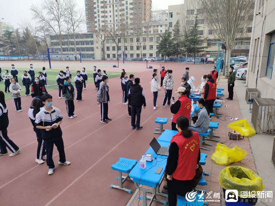 淄博抗疫志愿者,同心抗疫淄博加油