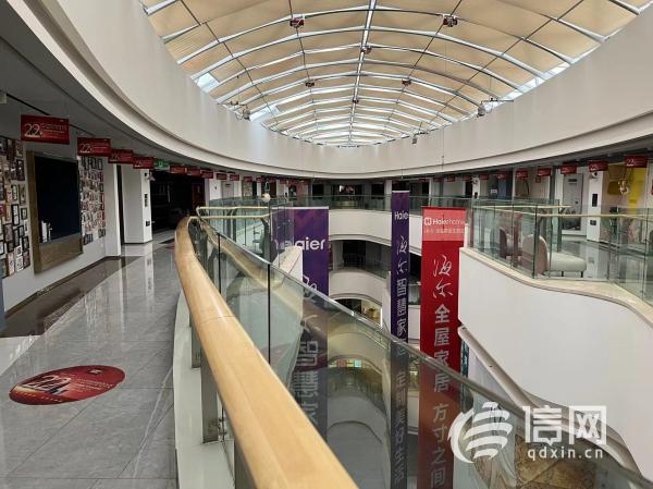 青岛乐豪斯市北店店面要转让顾客交12万迟迟没给装修