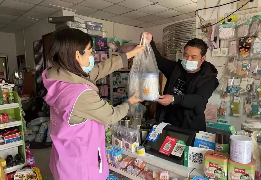 上海金山妇联“妈妈”齐行动，打响宝宝“口粮”保卫战