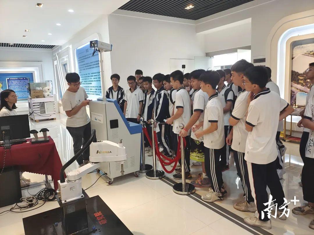 你最关注哪一项？佛山“教育系统十项民生实事”邀你投票