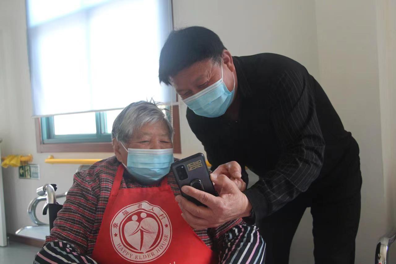 疫情下上海的老人,关爱疫情下的高龄独居老人上海市