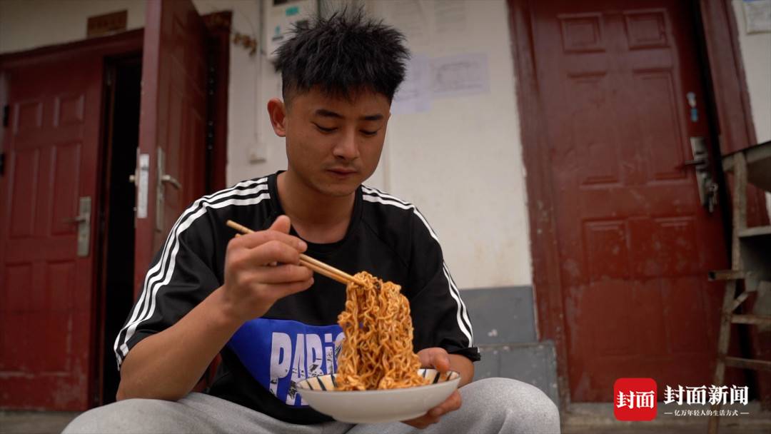 回访阿布洛哈：通车近两年，村里小伙迎来第一个外省未婚妻｜了不起的我们