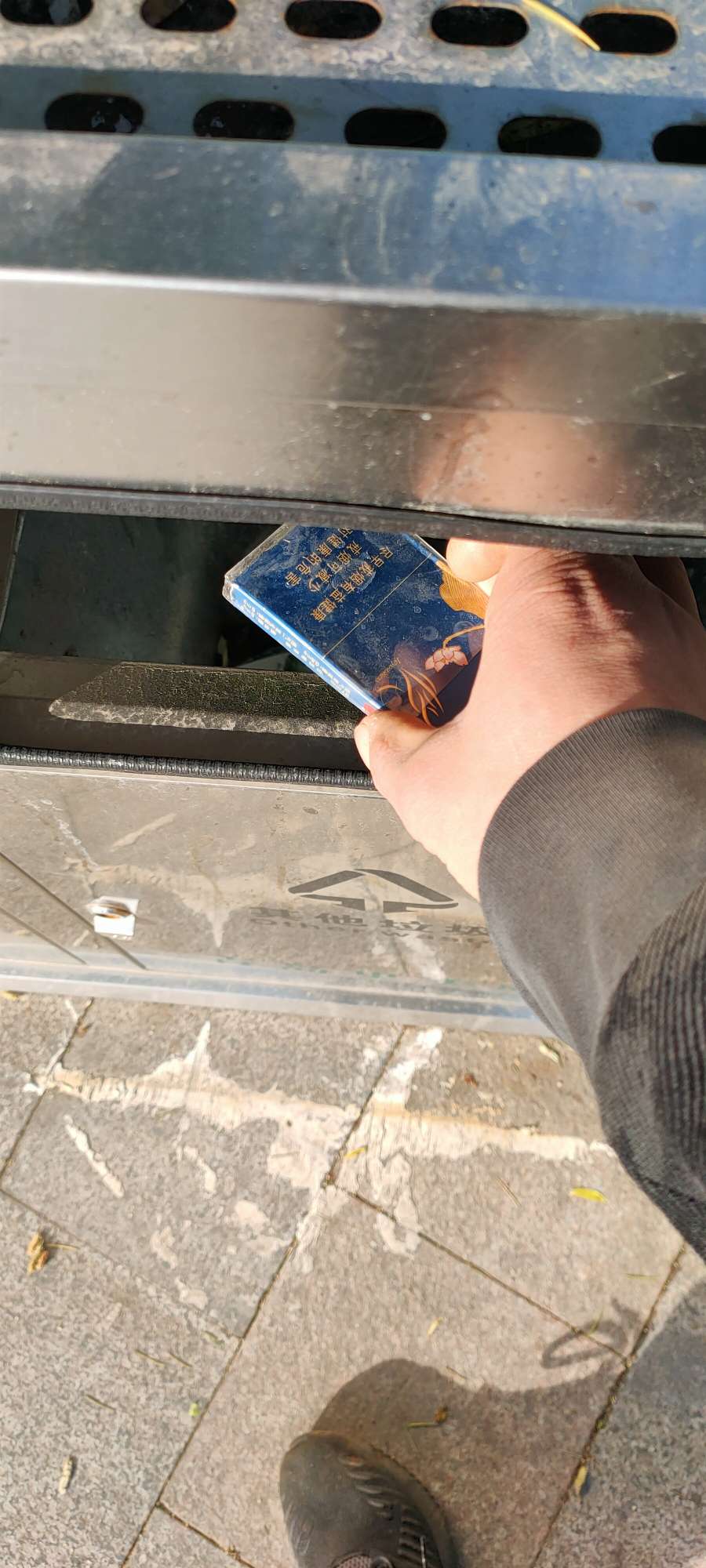 野钓避小鱼实战教学,小钩钓鱼如何避杂鱼