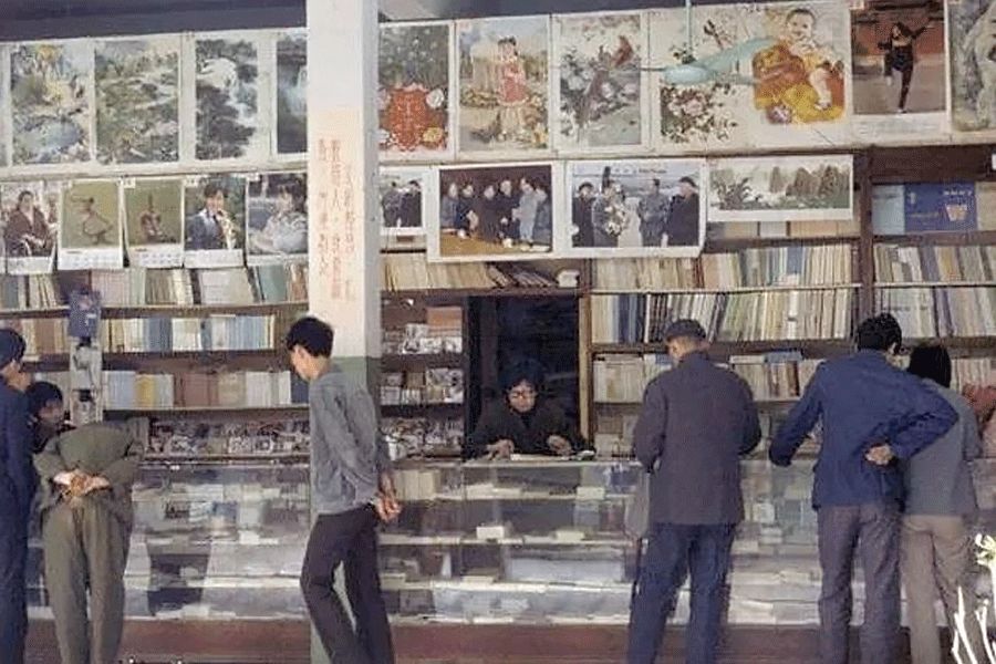 不是老歌好听只是回忆,不是老歌多好听而是我们不年轻