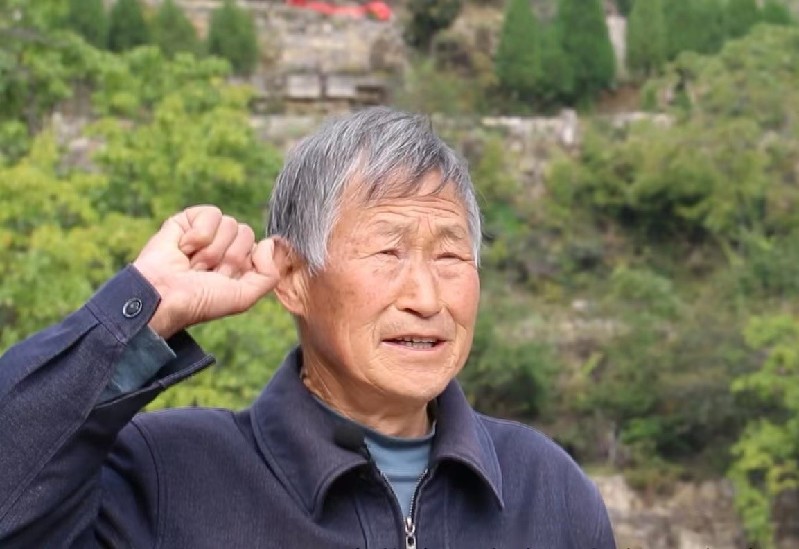 岳晚增先进事迹,岳晚增七旬老人50年坚守深山老店