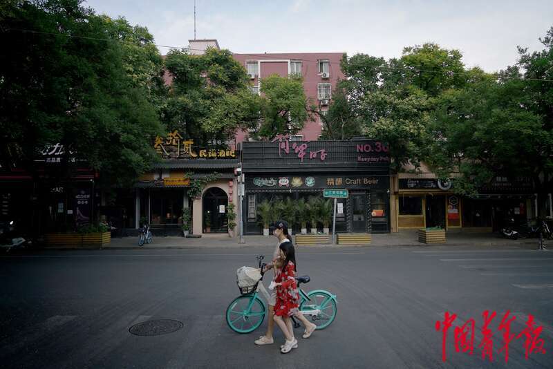 直击疫情后的北京三里屯,实拍疫情下的北京三里屯街上