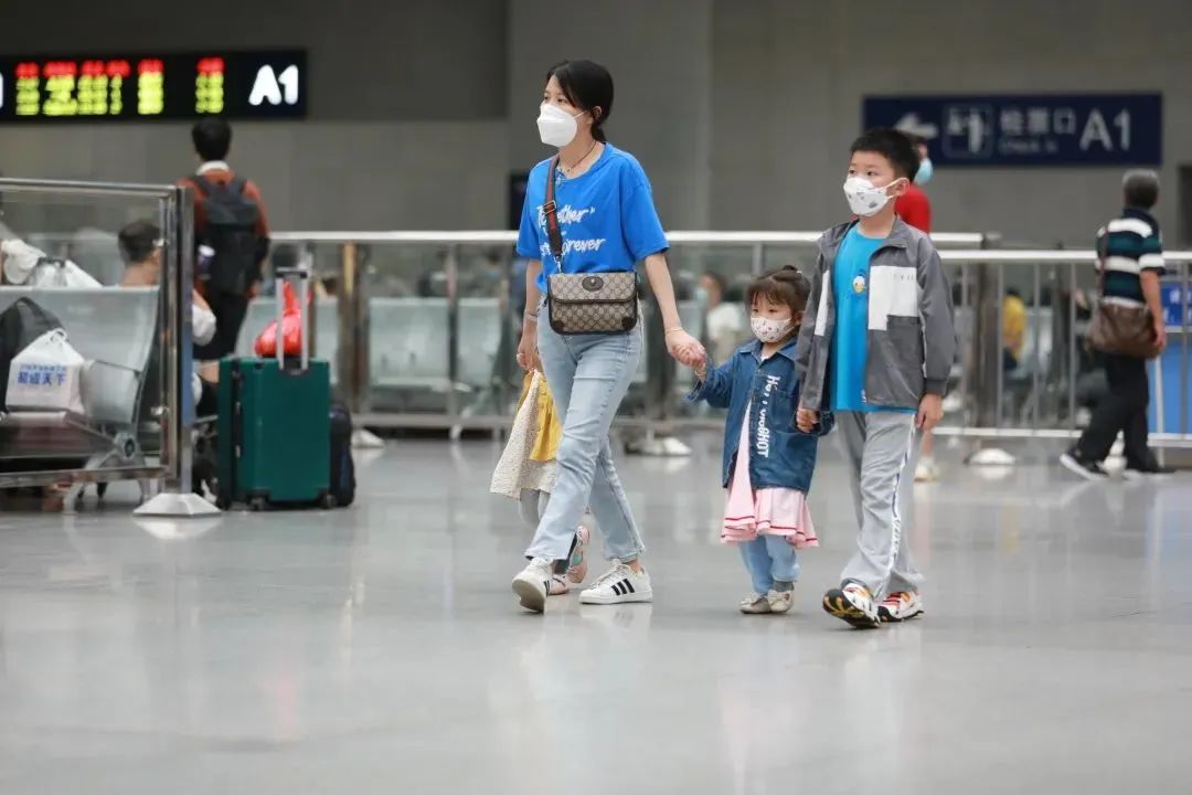 儿童出行高铁指南,儿童出行铁路新规