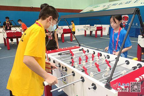 驰骋绿茵场足球争霸,驰骋绿茵赛场彰显青春魅力