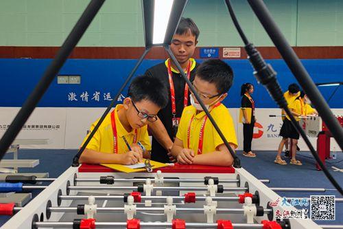 驰骋绿茵场足球争霸,驰骋绿茵赛场彰显青春魅力