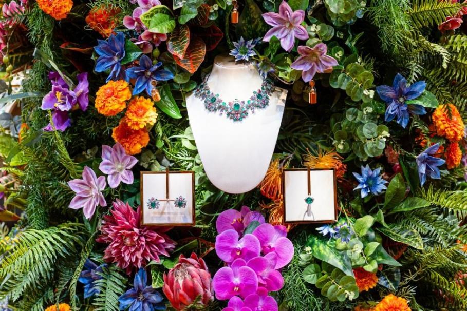 BVLGARI宝格丽EdenTheGardenofWonders奇境伊甸园高级珠宝系列于上海展览中心灿然盛放