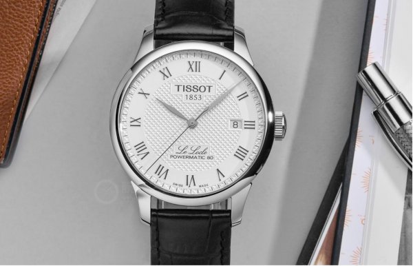 一般人有多少块手表,10年的天梭力洛克表值多少钱