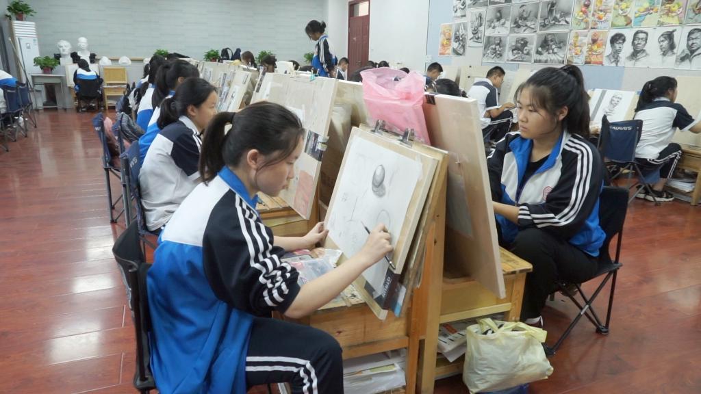 新华全媒新日子,新华全媒头条栏目