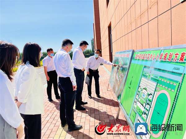 镇政府到小学教师节慰问,石康中心小学教师节慰问