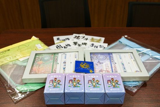 爱心礼品卡,爱心礼包卡