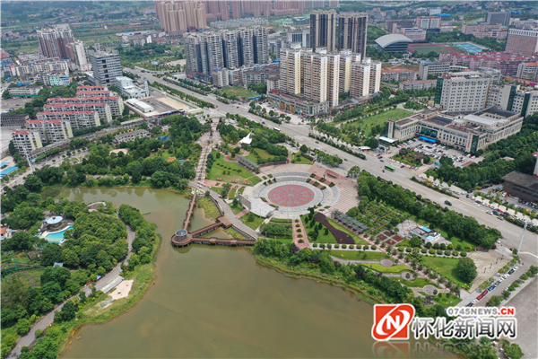 十年辉煌再启航,十年风雨铸辉煌高潮版