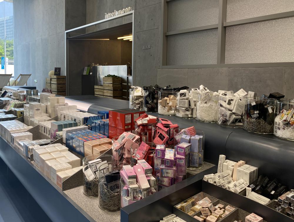 锐调查|“小样上位记”：美妆“赠品”“样品”变商品，“小样经济”卷向何方？