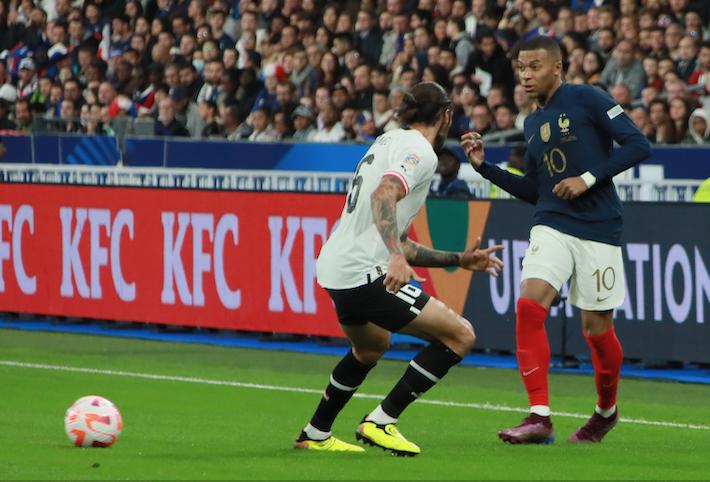 欧洲杯法国队vs英格兰队比分,法国欧洲杯足球比赛