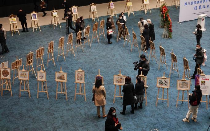 5岁孩子不会用筷子不会拿笔,孩子5岁不会用筷子