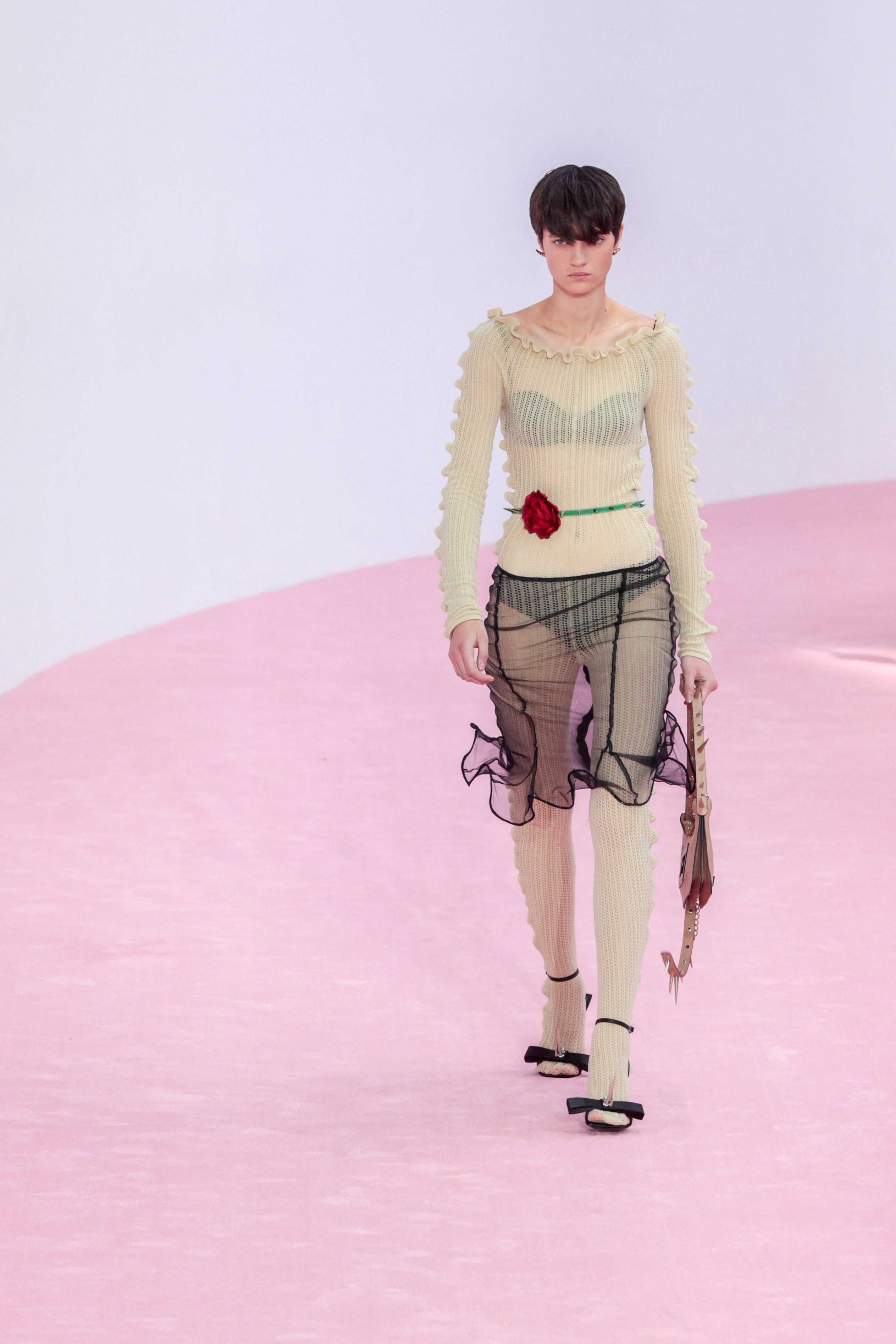 巴黎时装周ninaricci品牌时装秀,巴黎时装秀acne2023秋冬