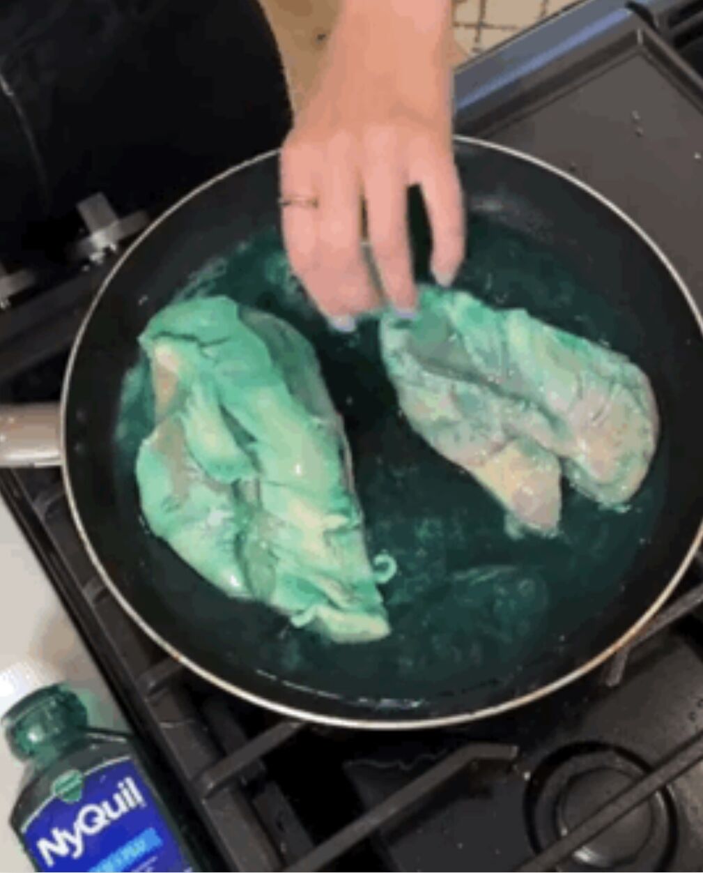 感冒药炖鸡引网络模仿，专家：当心造成肝损害